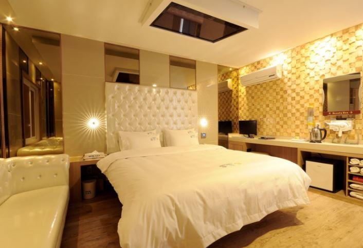 Songjeong Hotel 369 Пусан Екстер'єр фото